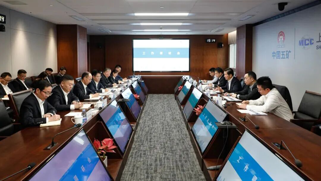 陈建光到上海大宝娱乐调研领导工作